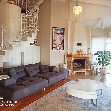 Отель Muestakil Havuzlu Deniz Manzarali 4*
