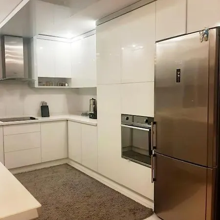 Muestakil Havuzlu Deniz Manzarali 4*