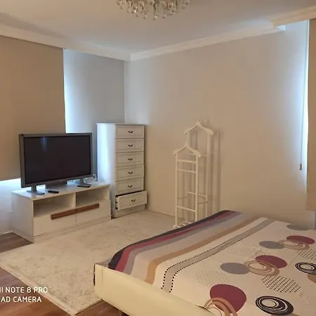 Muestakil Havuzlu Deniz Manzarali Hotell Foça